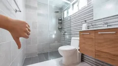 Sbohem tradičním dlaždicím v koupelně: Nový moderní a snadno udržovatelný trend pro rok 2026