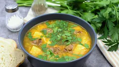 Ne křídla ani stehna: které maso je ideální pro vývar – levné a výživné