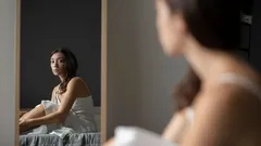 Zvyky, které tajně ničí vaše sebevědomí a vztahy s okolím