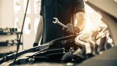 Co si můžete opravit sami v autě – neuvěříte, jak je to jednoduché a hlavně zdarma﻿